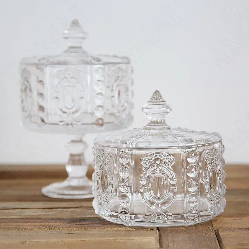 Garrafas de armazenamento Europeu Crystal Glass Jar relevo Decorativo Jóias de doces de mesa de quartos Ornamentos de decoração de jóias de quartos