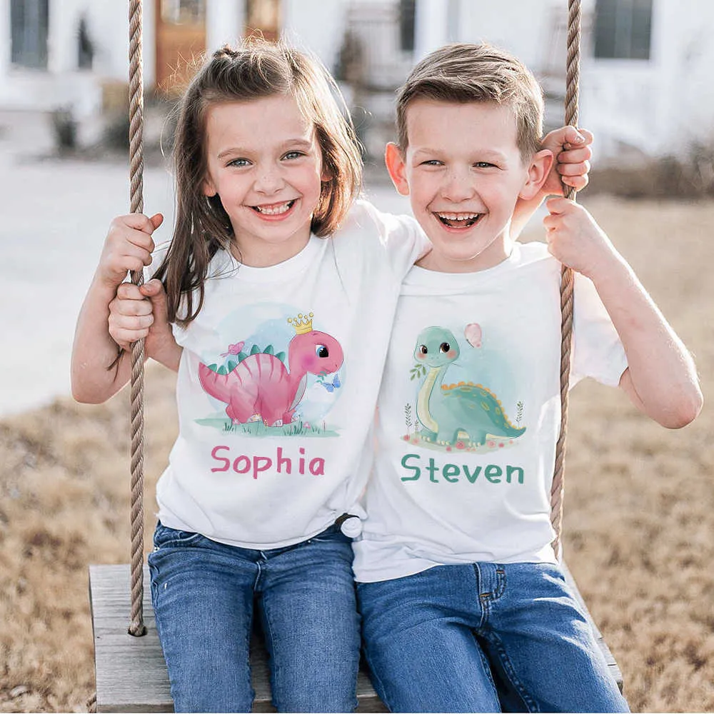 T-shirts Personnalisé Enfant Dinosaure T-Shirt Nom Personnalisé Enfants Vêtements Top Tee Enfant Mignon Cadeau D'anniversaire T-shirt Bébé Toddler Dinosaure Chemises P230419