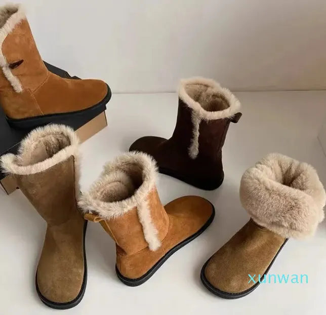 Les femmes australiennes et les bottes de neige sont populaires chaque année Les femmes en cuir longues et courtes sont à la mode à porter et des bottes chaudes en peluche Taille de conception