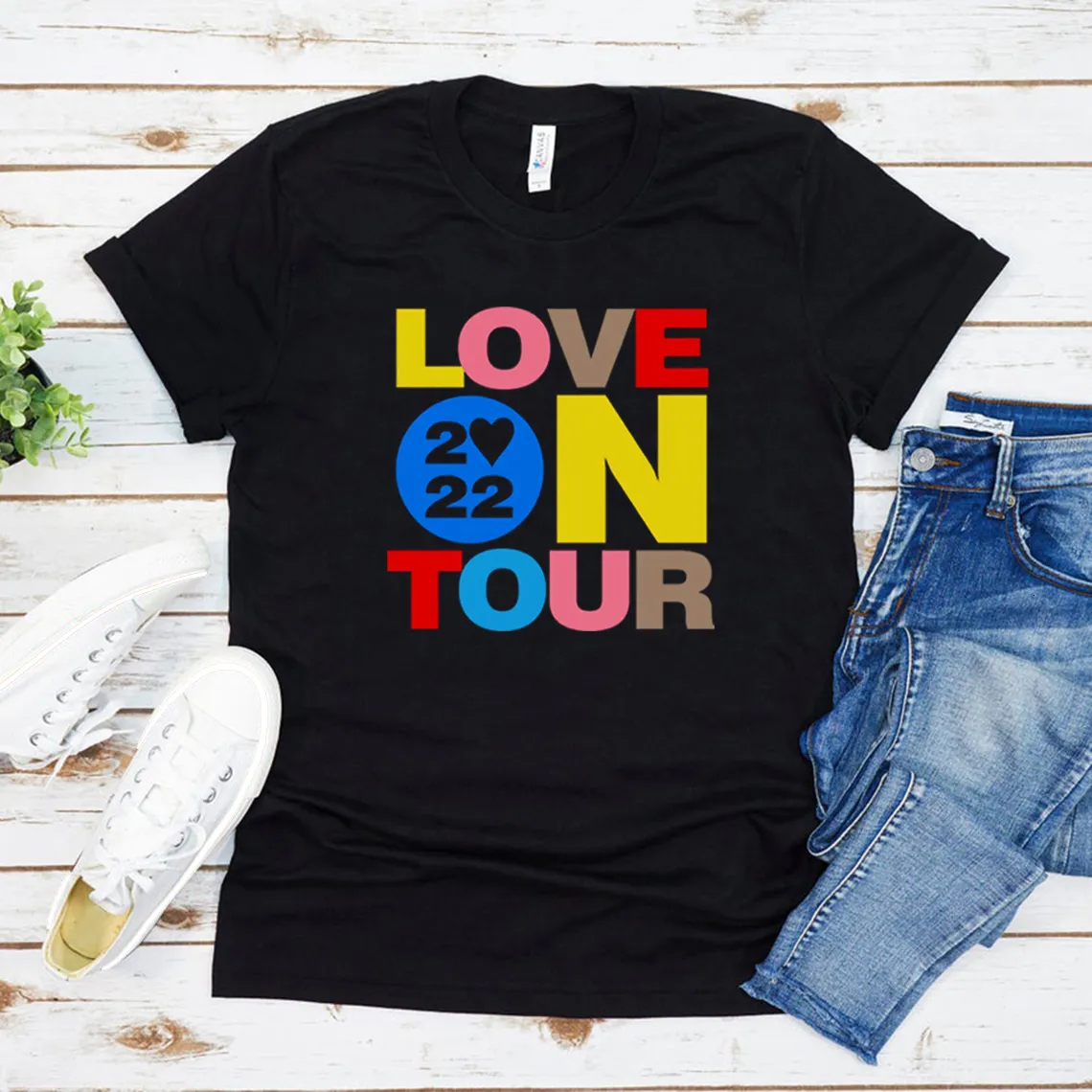 Womens TShirt Love on our Unisex Shirt HS LO Merch for Fans Women Graphic Shirts Short Sleeve Streetwear shirt Casual op ee 230419