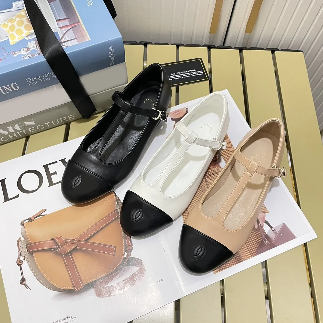 Chanel flat hotsell shoes 2018