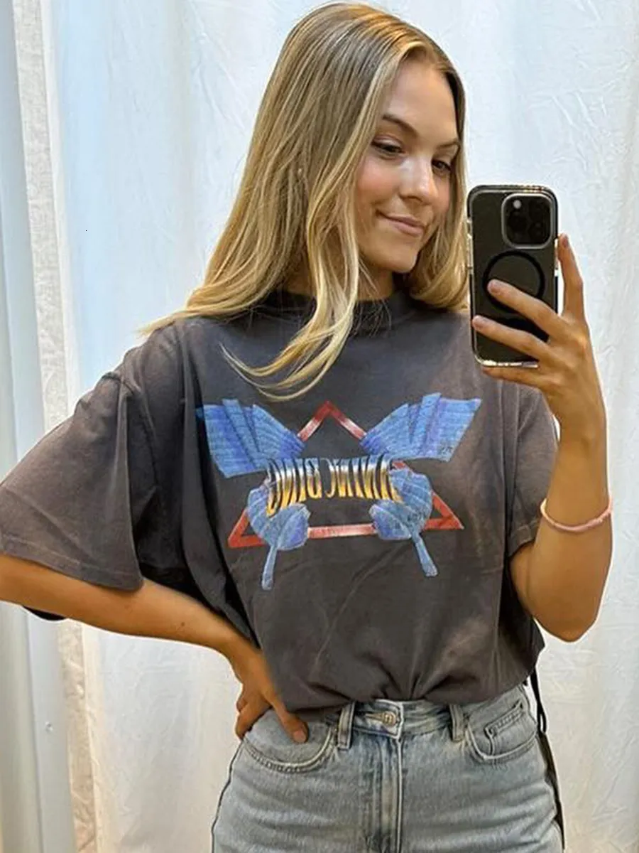 Kvinnor Tshirt Letter Butterfly Artistic Vintage Woman Cotton Oneck Kort ärm Punk Tee Shirt Summer Rock Wild Streetwear Tops 230419