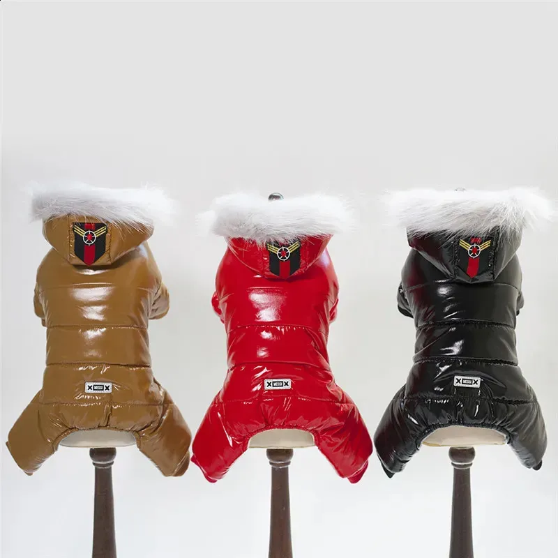 Abbigliamento per cani Abbigliamento invernale per animali domestici Cappotto caldo in peluche Giacca a quattro gambe Tuta Cucciolo Piccolo costume Outfit Ropa Perro 231118