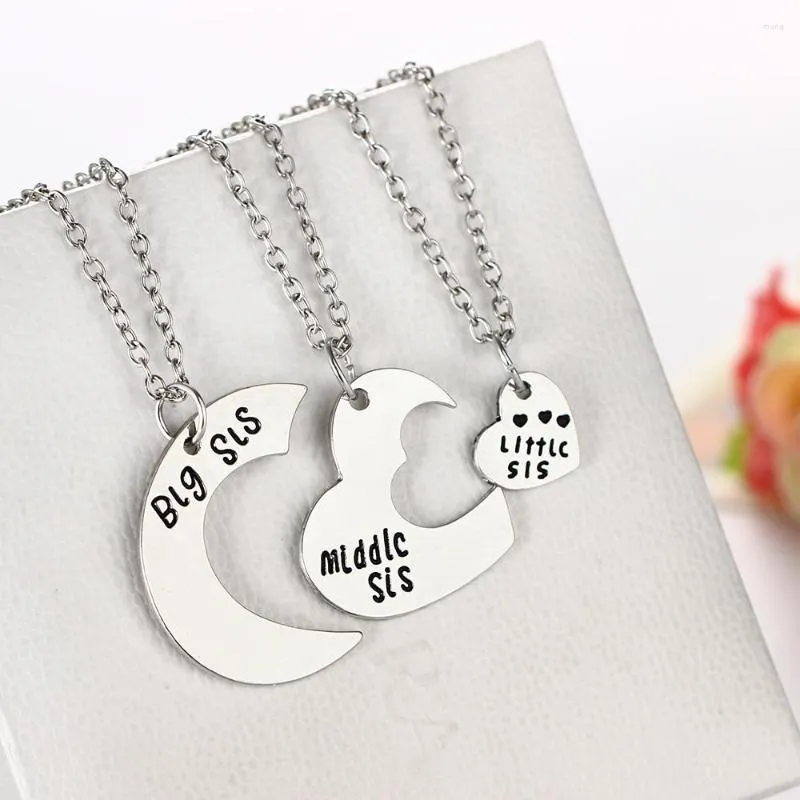 Mother father daughter necklace best sale