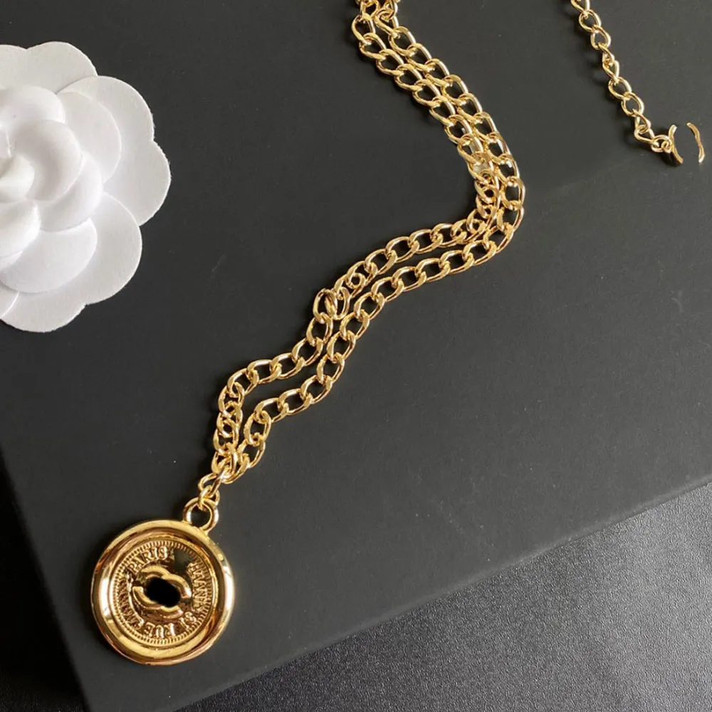 Dameshanger Designer Ketting Sieraden Mode voor Mannen Vrouwen Trendy Persoonlijkheid Sleutelbeen Goud Zilver Ketting Kristal Strass Parel Sieraden Huwelijkscadeau