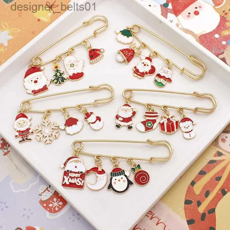 Pins Broches XEDZ Collection de noël broche père noël chaussette de neige pingouin lune pendentif mode broches bijoux de noël accessoires cadeau L231120