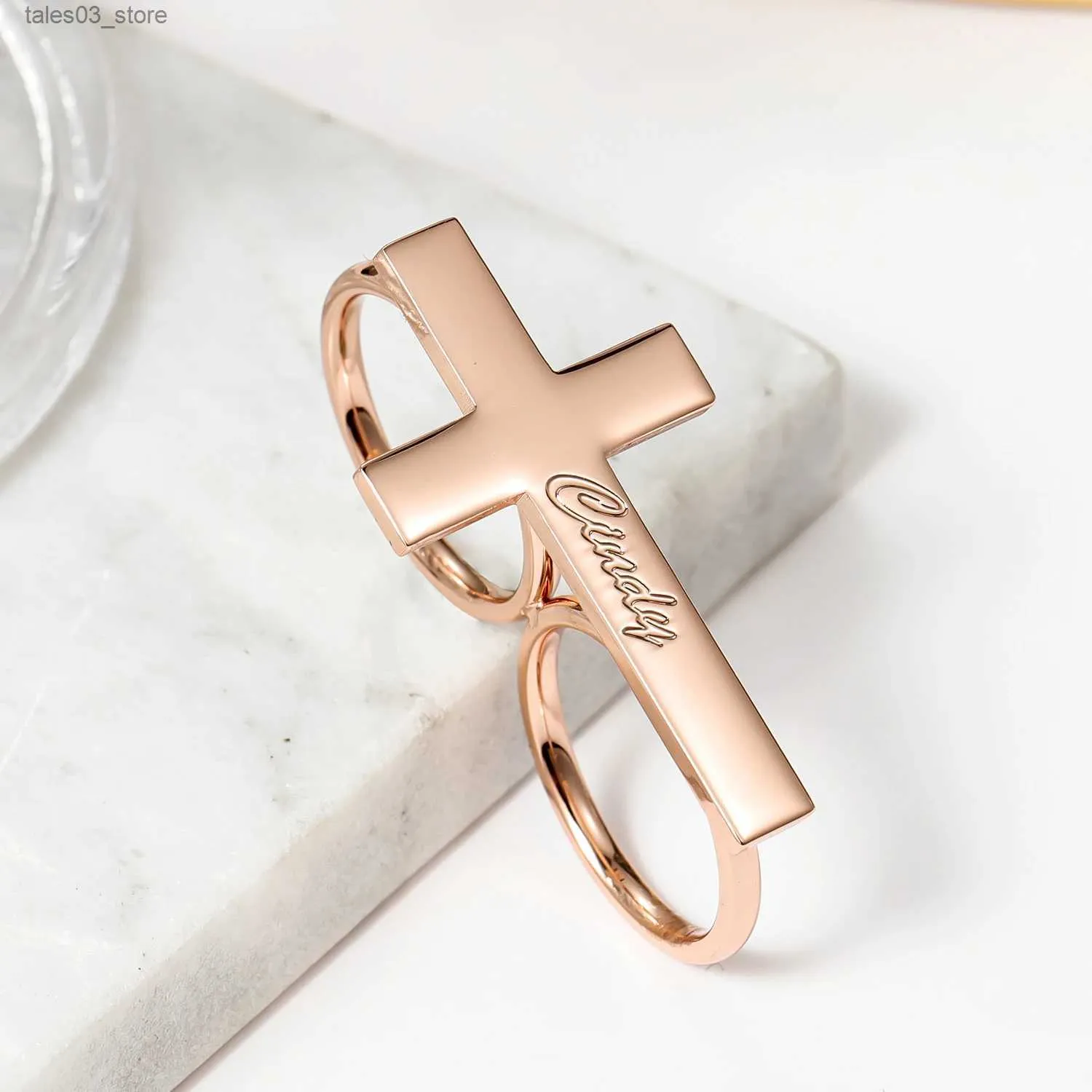 Wedding Rings Personalized Two Finger Double Circle Cross Customized Name Ring Stainless Steel Women's Jewelry 18K Gold Plated Jesus Souvenir Q231120