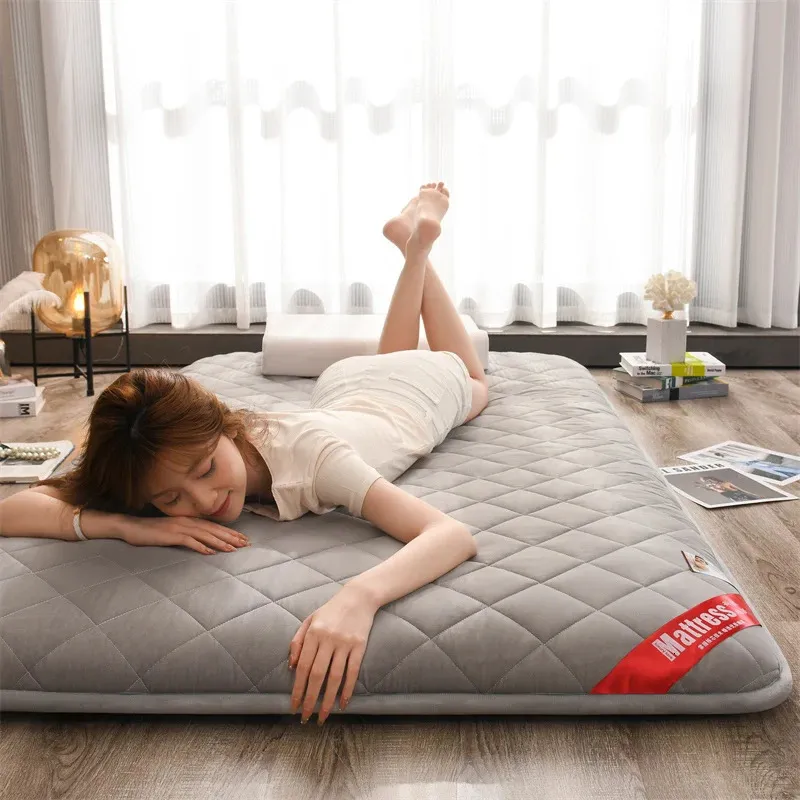 Surmatelas lit pliant matelas pour dormir matelas de sol antidérapant solide épaissir surmatelas respirant et respectueux de la peau 231120