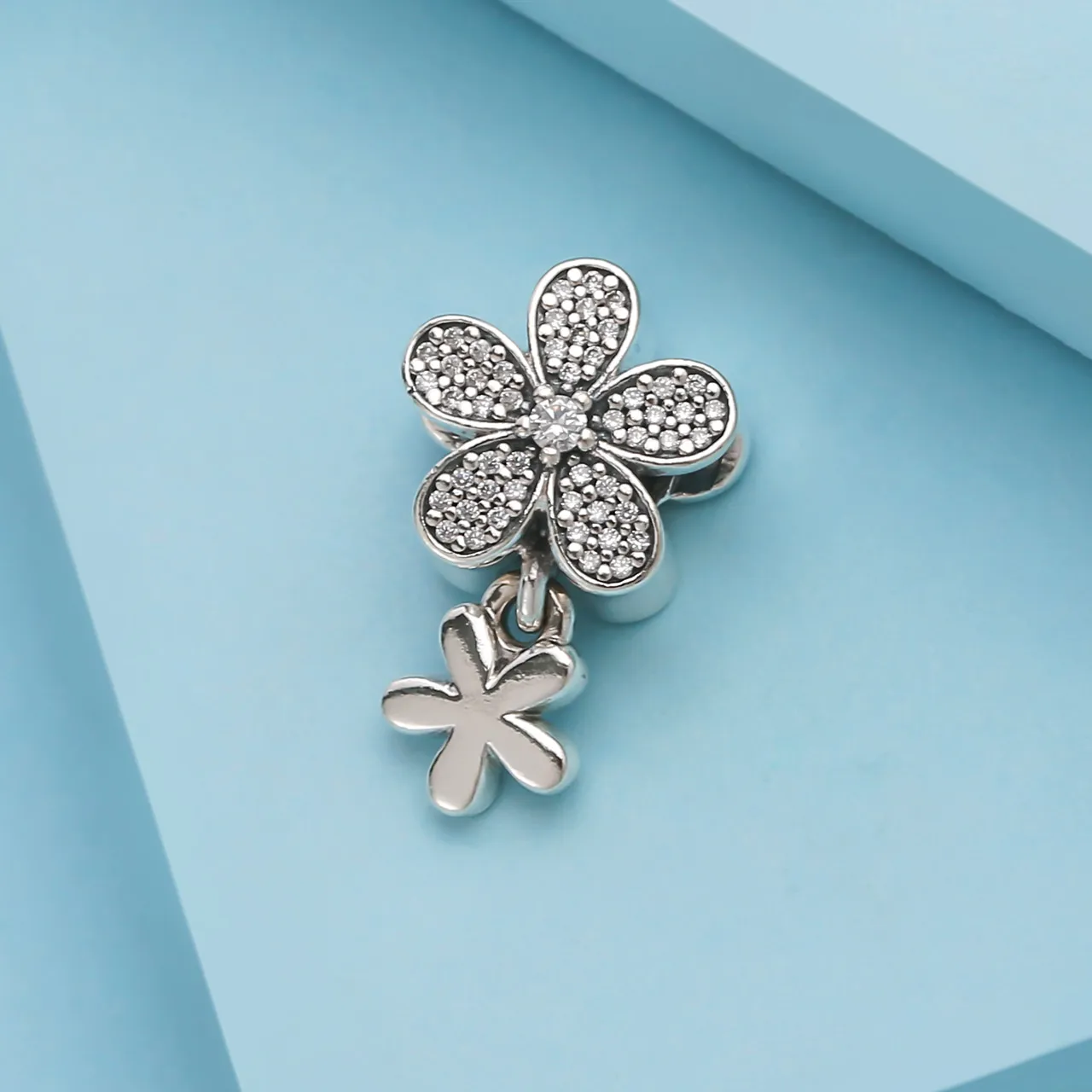 Duo de marguerites éblouissantes de printemps en argent sterling 925, perle CZ transparente en émail blanc pour bracelets à breloques de style Pandora de bijoux européens