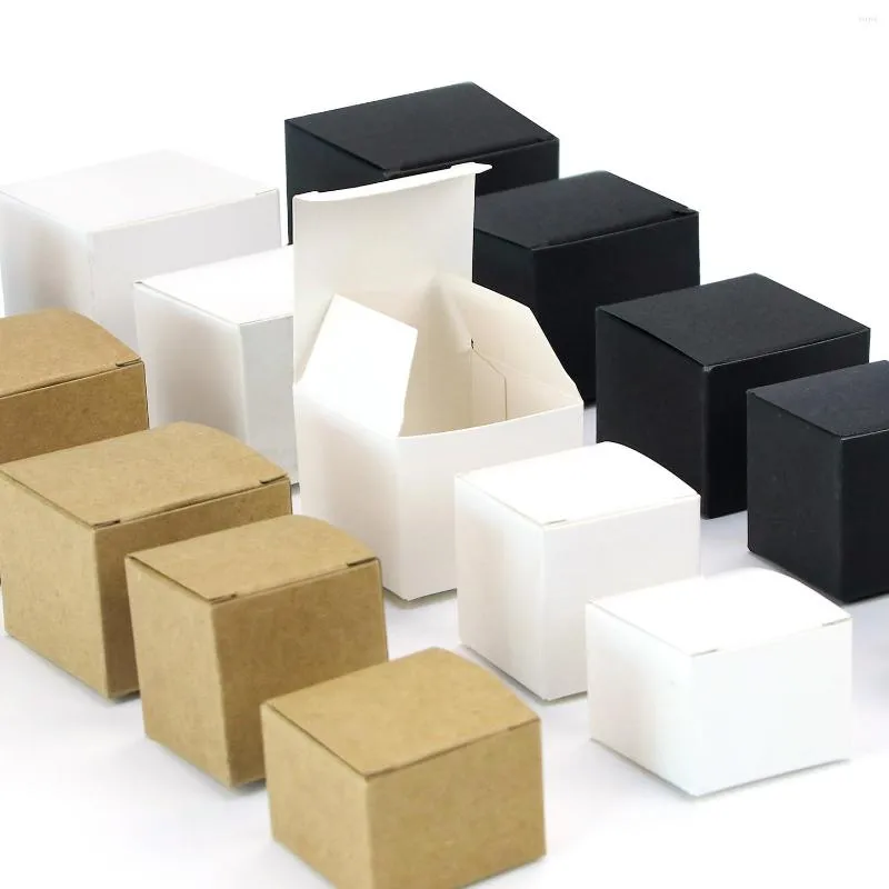 Confezione regalo 50 pezzi/scatola di cartone Confezione mini candela in carta per crema viso all'olio essenziale