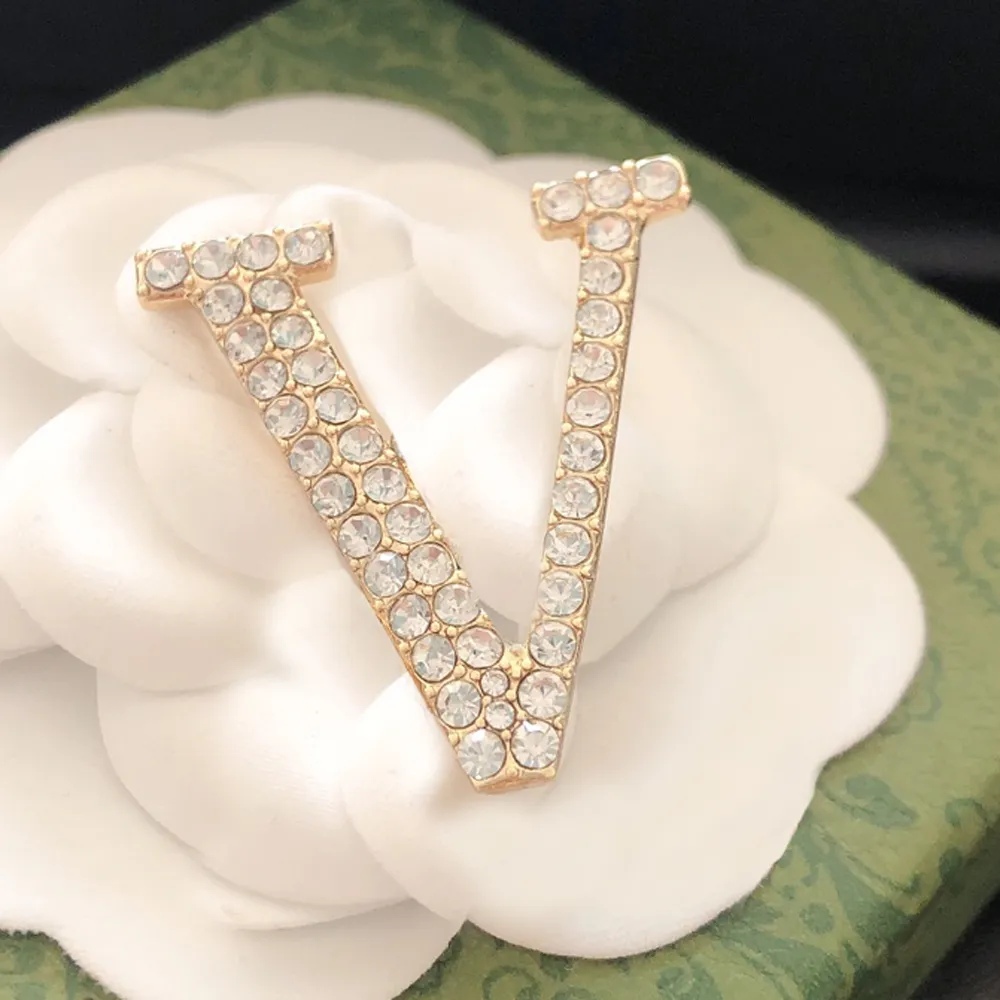 Klassieke pins broches designer sieraden goud verzilverd kleding pin merk brief broche diamant parel bruiloft kerst sieraden feestcadeau