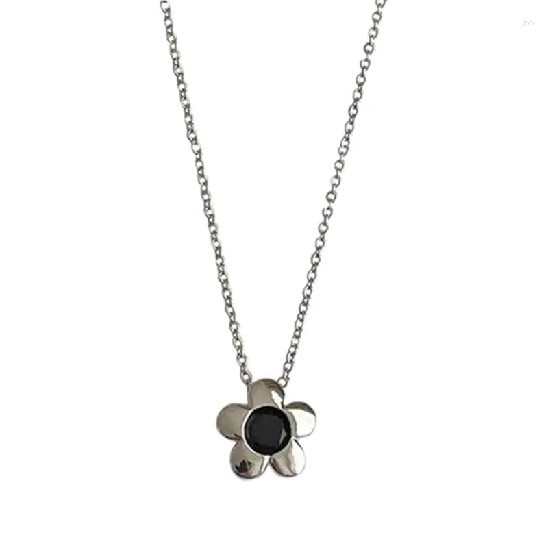 Pendant Necklaces Stylish Black Floral Necklace Adjsuatble Flower Charm Neck Chain Trendy Clavicular Fashion Jewelry