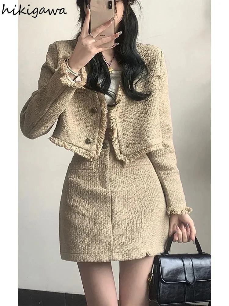 Abito a due pezzi Abiti temperamento Coreano Chic 2 Set Abbigliamento donna Scollo a V Nappa Giacche corte Vita alta Mini Gonna aderente Completo 7L437 231120