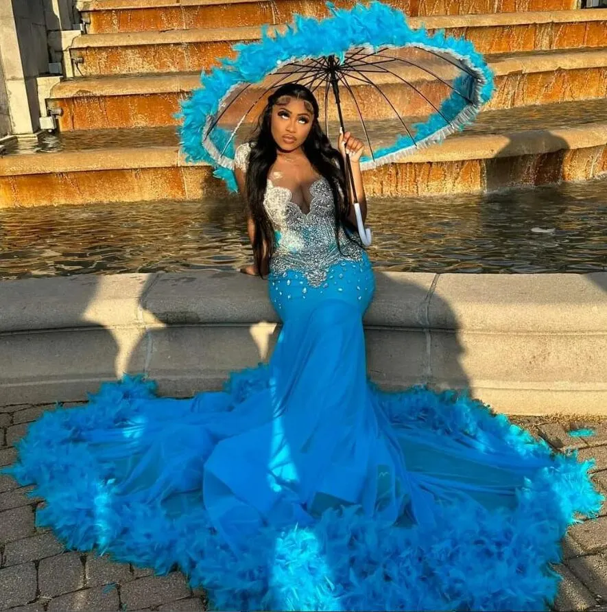 Luxury Blue Feather Prom Dress 2023 Elegant Mermaid Pärlad Rhinestone Formell klänning Black Girls Aso Ebi African Evening Party Gowns Ceremony Special Occase Wear