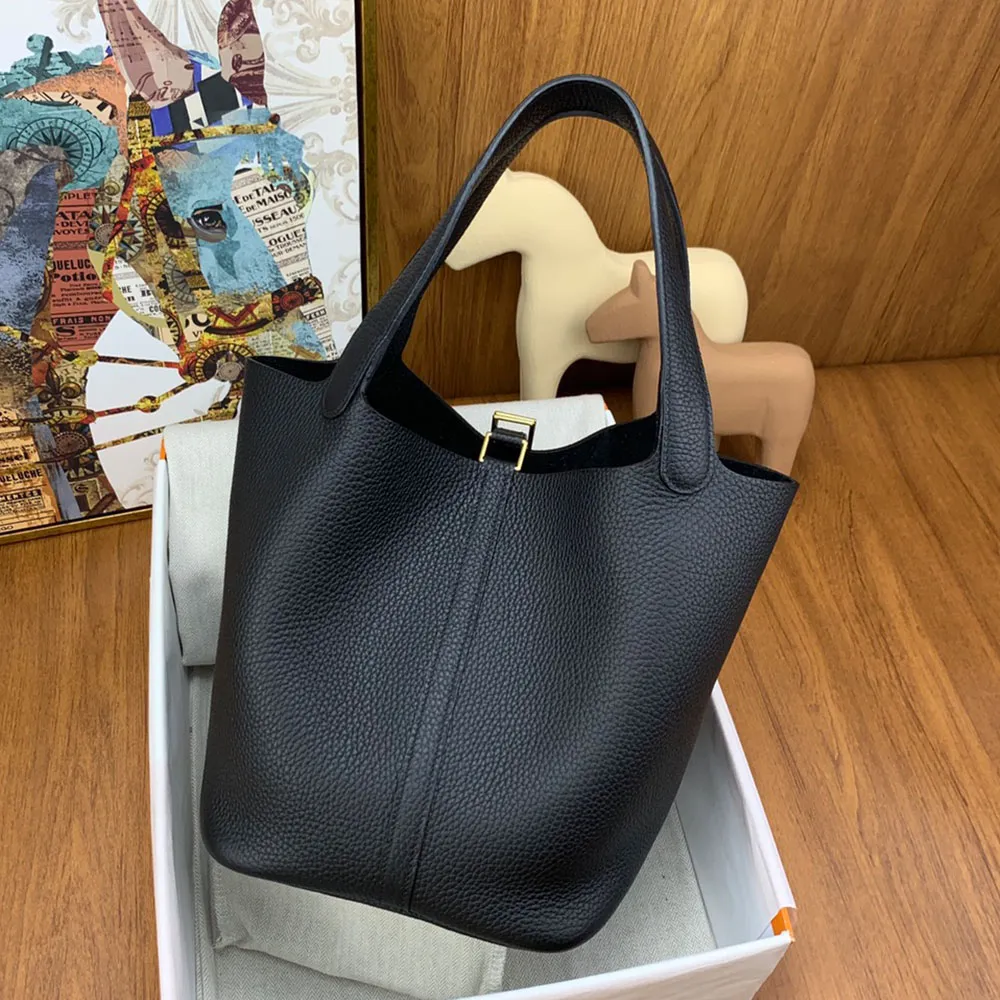 Bolsas cosidas a mano sale