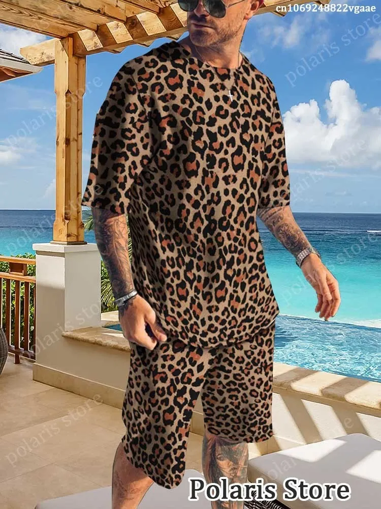 Men's Tracksuits Leopard Print Tracksuit Men Set Short Sleeve T Shirt Shorts 2 Piece Suit Oversized Casual Vintage Luxury Brand Outfits Clothes 230420