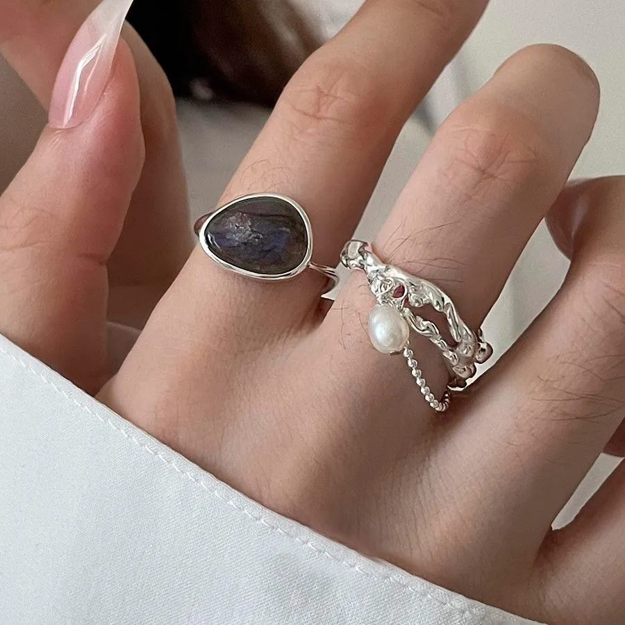 What Finger Do You Wear a Promise Ring On? | LoveToKnow