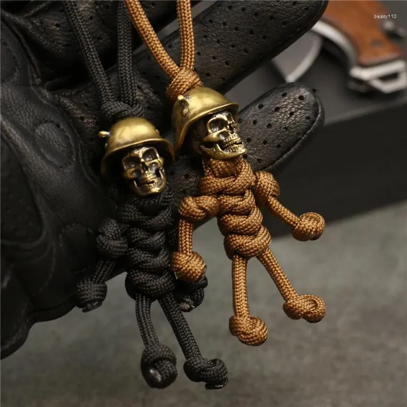 Keychains Creative Skeleton Soldier Personality Key Ring Chain Backpack Small Pendant Accessory Couple Decoration Gift Wholesale
