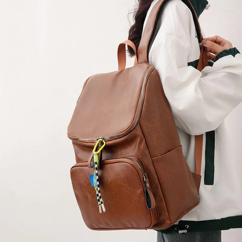 Sac à dos Designer Sports Business Cuir Mignon Hommes De Luxe Pochette D'ordinateur Femmes Casual School Mochila Hombre