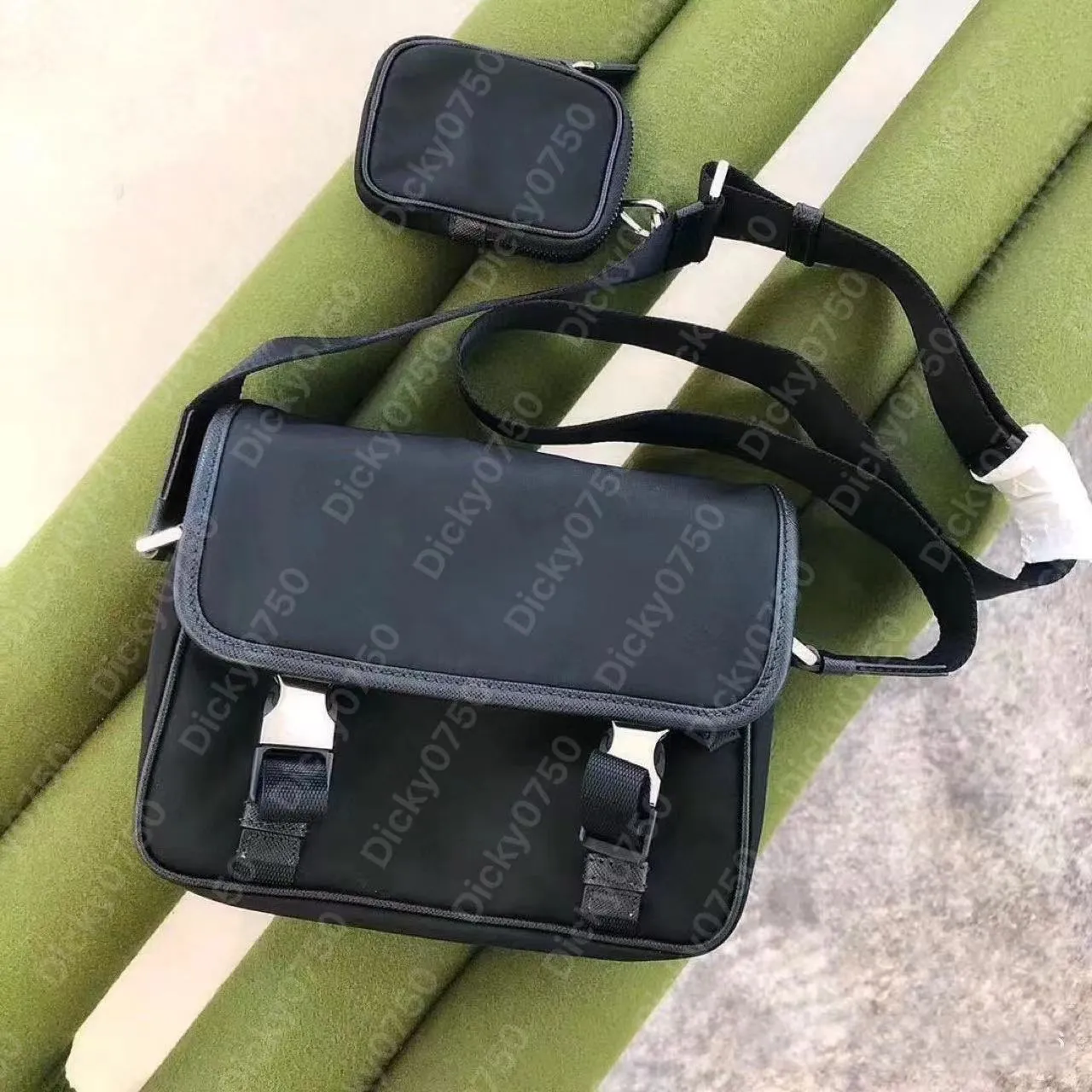 Erkekler tasarımcı crossbody çanta çantası naylon çapraz vücut çantası erkek haberci çantası Tasche Satchel lüks çantalar omuz çantası paraşüt kumaş insan çantası bolsos dicky0750