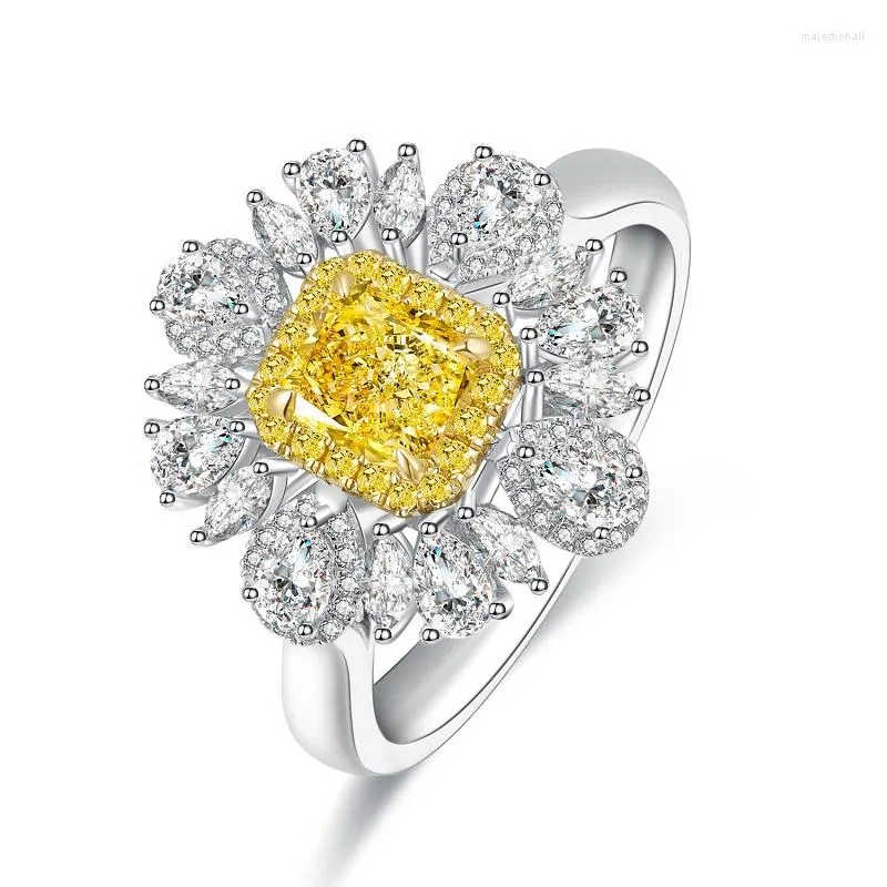 Cluster Rings Pormiana Classic Style 9K Real White Gold 0.5 Simulerat Yellow Diamond Engagment Ring Women Party Gift