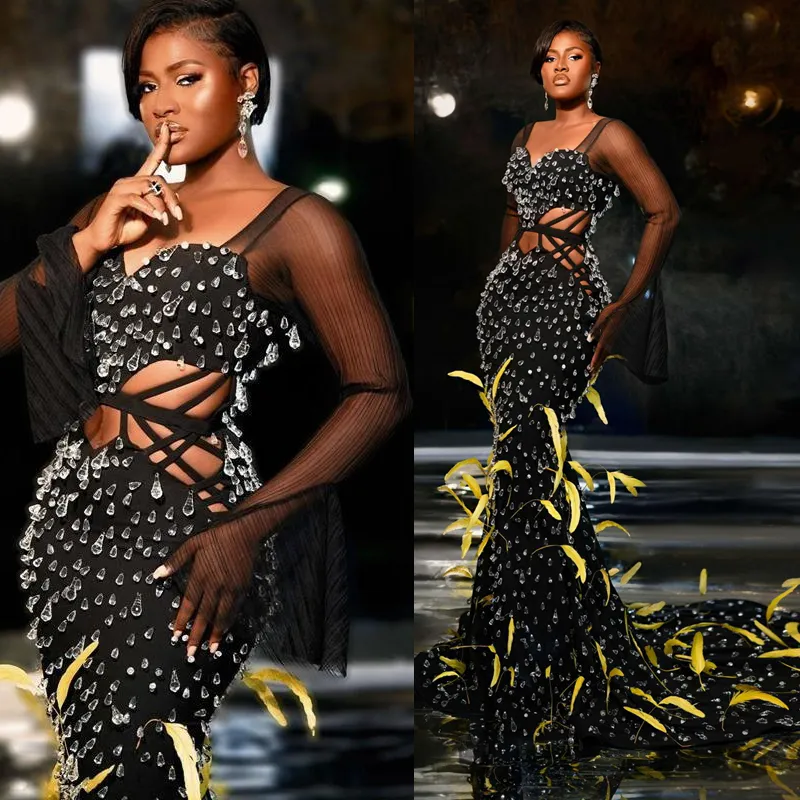 Nigeria African Black Girls Mermaid Prom Dresses Luxurious Feather Crystals Long Hleeves Pärlade formella tillfällen Kvällsklänningar Sexig fest bär ASO EBI -klänningar