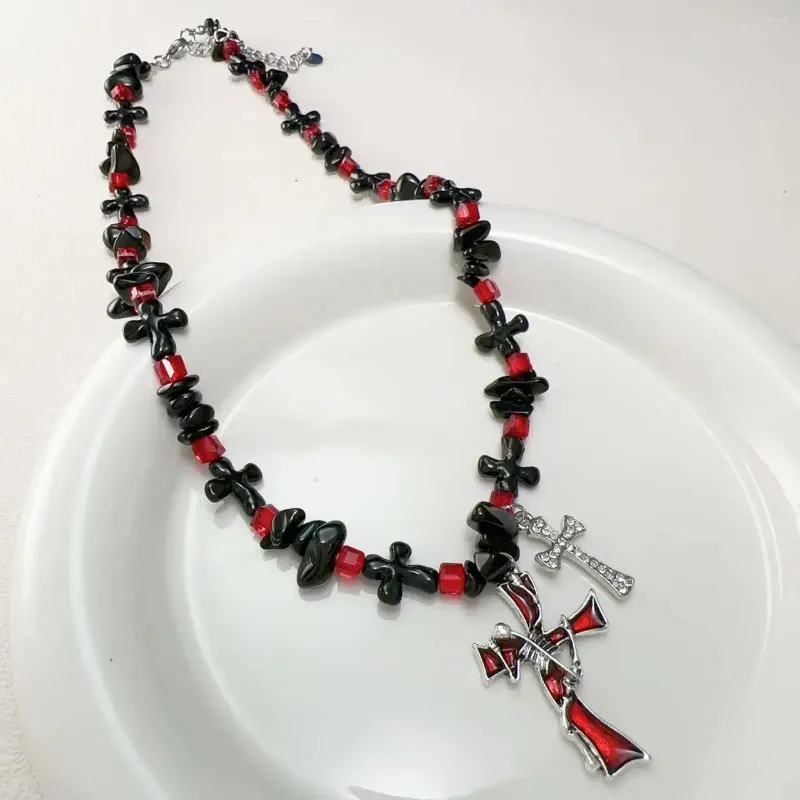 Pendentif Colliers Vintage Croix Rouge Squelette Collier De Perles Pour Femmes Punk Hip Hop Charme Sombre Cool Clavicule Chaîne Gothique Bijoux De Mode