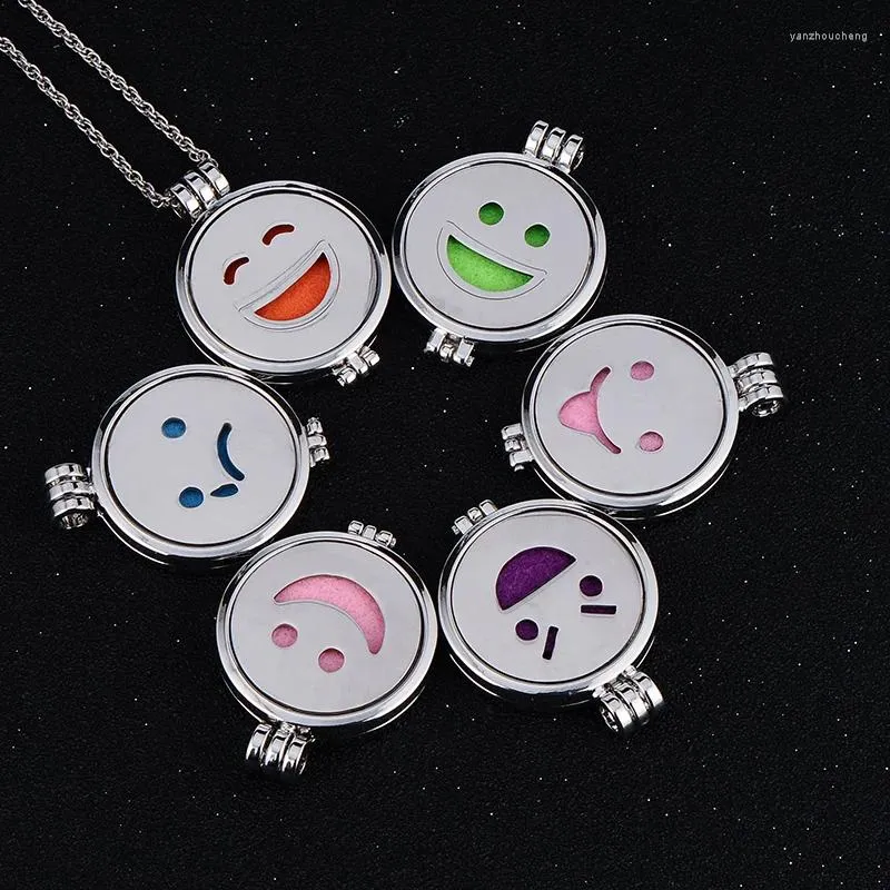 Pendant Necklaces Wholesale Classic Glow Felt Pads Diffuser Necklace Stainless Steel Essential Oils Jewelry