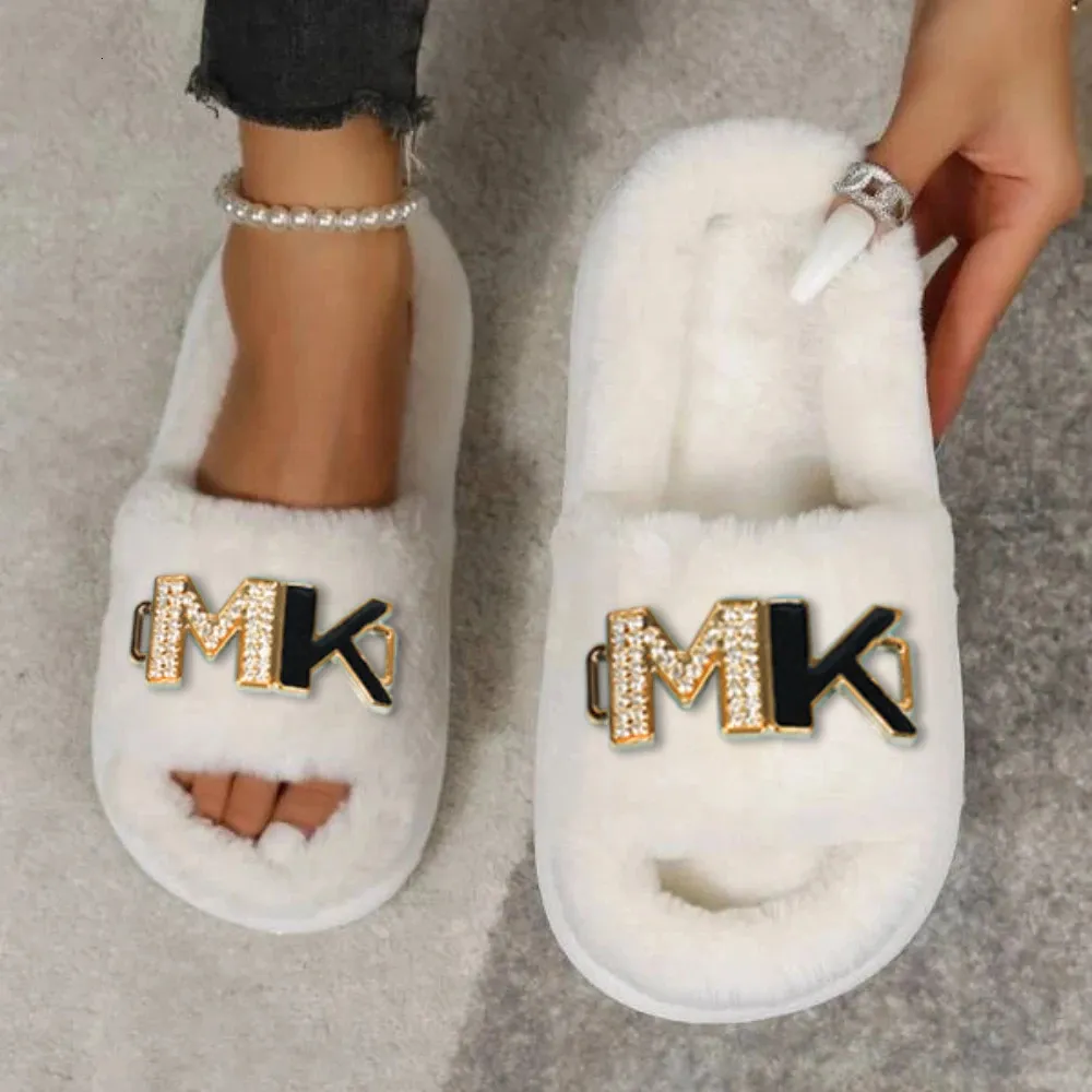 Slippers Fashion Luxury Design Home Slipper Solid Color Open Toe Indoor 2023 Winter Flat Nonslip Leisure Interior Female Shoes 231118