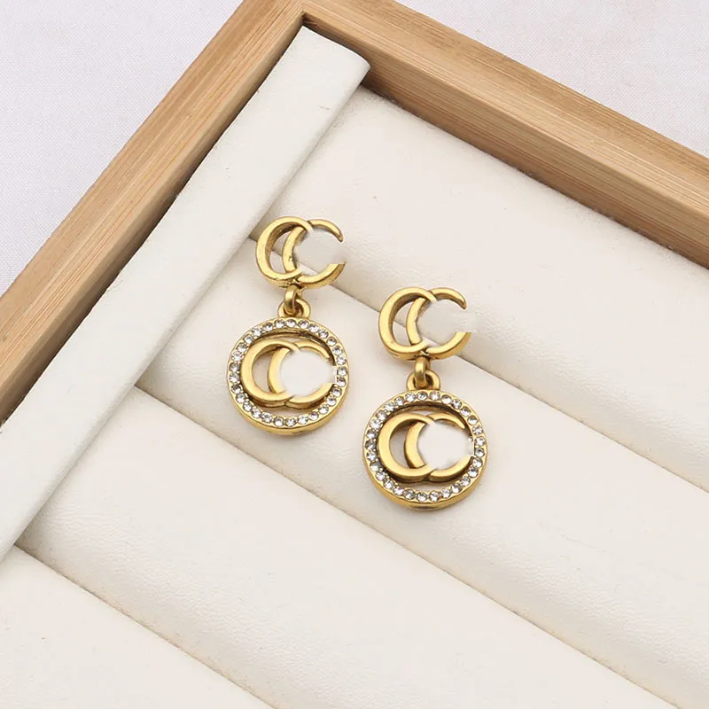 Örhängen 18k guldpläterad lyxmärke designers dubbla bokstäver stud klippkedja geometriska berömda kvinnor färgglada kristall strass pärla örhänge bröllop juvelry