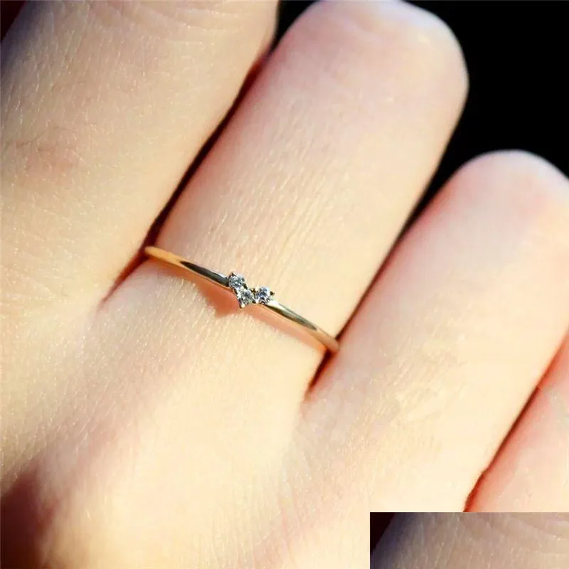 Pierścienie zespołowe pierścień dla kobiet małe serce cienkie pierścienie kostki jasn żółte złoto kolor mody biżuteria kar173 Drop dostawa dhgarden oTylx