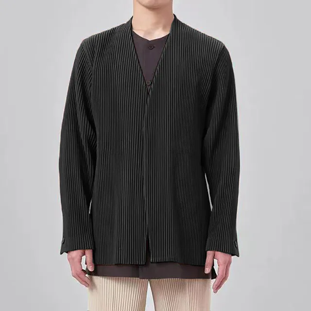 Men's Shirts Miyake Shirt Miyake Pleated Men Jacket Spring 2023 Vneck Casual Business Suit Light Luxury Slim Solid Color Coat 649