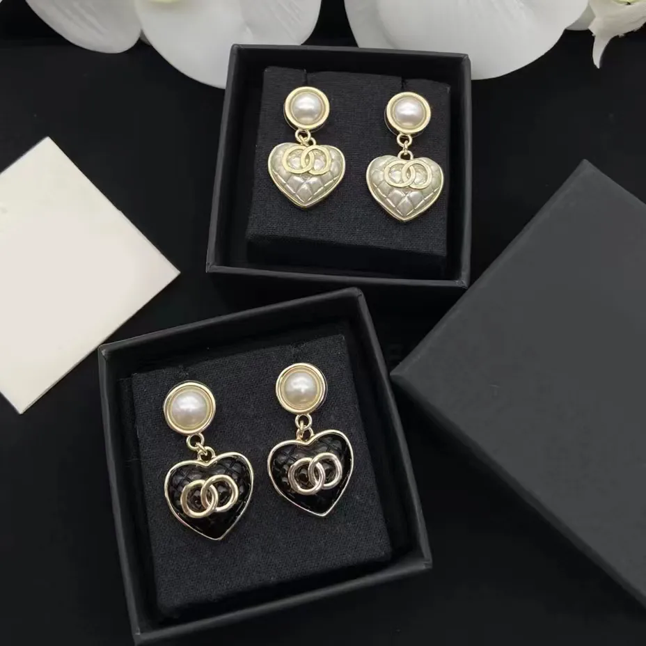 Boucles d'oreilles pendantes en forme de cœur et de perles pour femmes, marque de luxe française, lettre C, camélia, cadeau de mariage de haute qualité