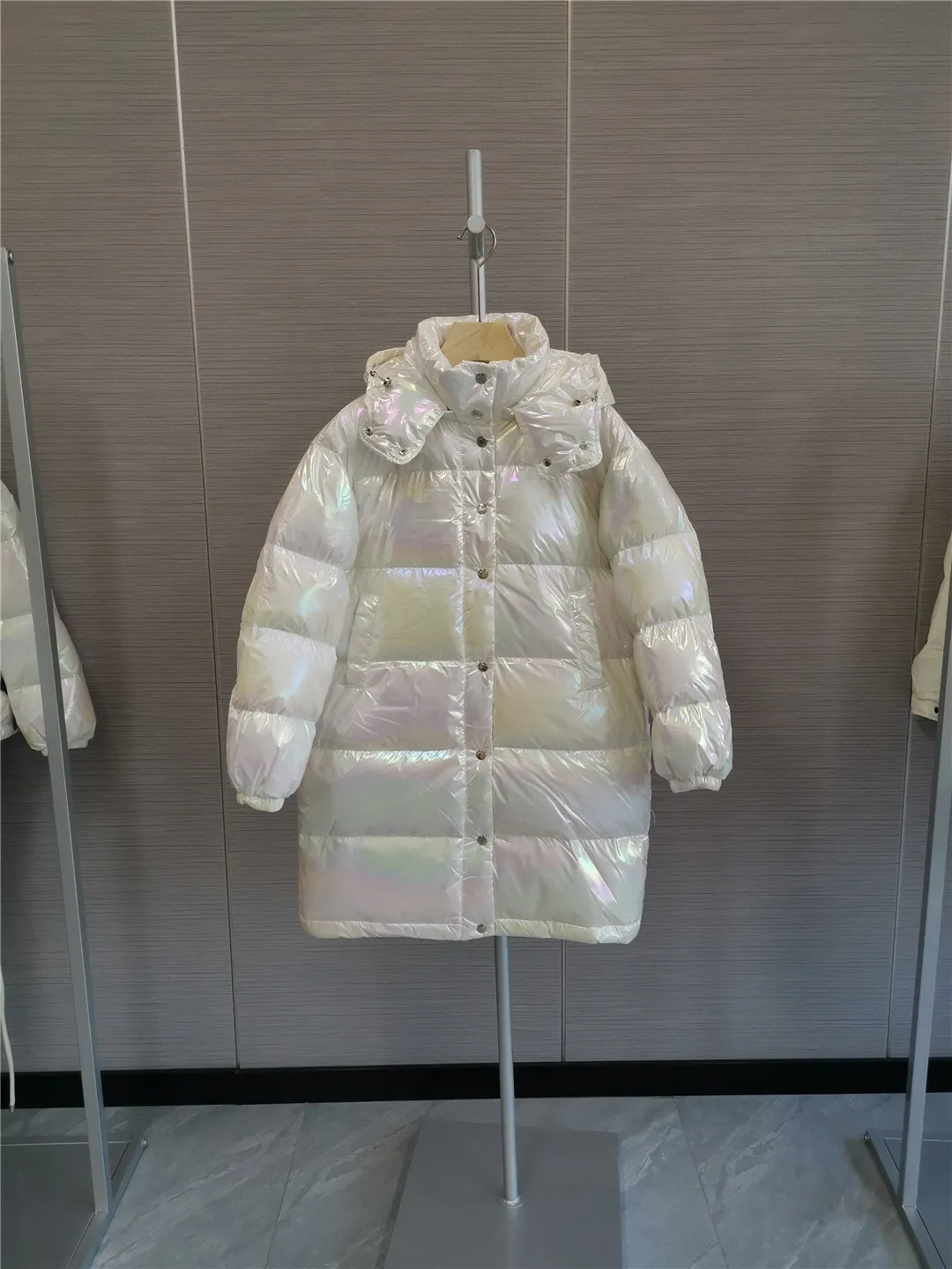 Pastellfarbene Junction-Jacke, Daunenjacke für Damen, Damen-Oberbekleidung, Mäntel, warmer Winter-Damenparka, Pufferjacke, Stehkragen, glänzender, mittellanger Stil