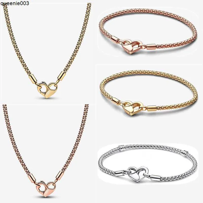 Pandora rose pendant necklace best sale