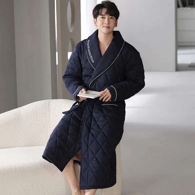 Vêtements de nuit pour hommes Hiver Chaud Douche Robe Homme Épais Peignoir Japonais Corée Matelassé Coton Bain Rayé Plaid Nuit Robes De Chambre Housecoat