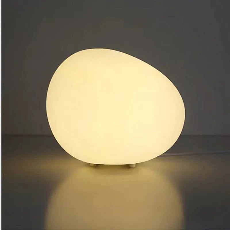 Obiekty dekoracyjne figurki brukulne światło nocne nowoczesne minimalistyczne atmosfera stół top dekoracyjny lampa romantyczne biurko leniczka stolika 231120