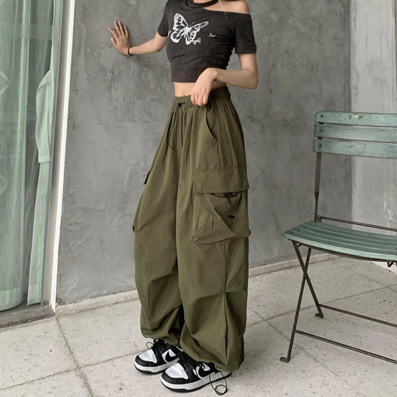 Pantaloni da donna da donna Baggy Cargo Streetwear Hip Hop Jogging Pantaloni sportivi con coulisse Casual gamba larga allentata per le donne 230419