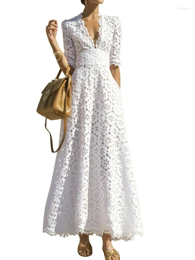 Этническая одежда французское элегантное белое макси -платье для женщин v Sece Half -рукав vestidos Hollow Out Slim Dlimes 2023 Daily Party