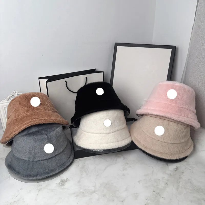 Womens Winter Hat Hat Beanie Feminino Feminino Bordado Plush Hat Hat Hat Water Balde Chandeiro Versátil Exibir Face Pequena Bacia Chapéu quente Chapéu frio