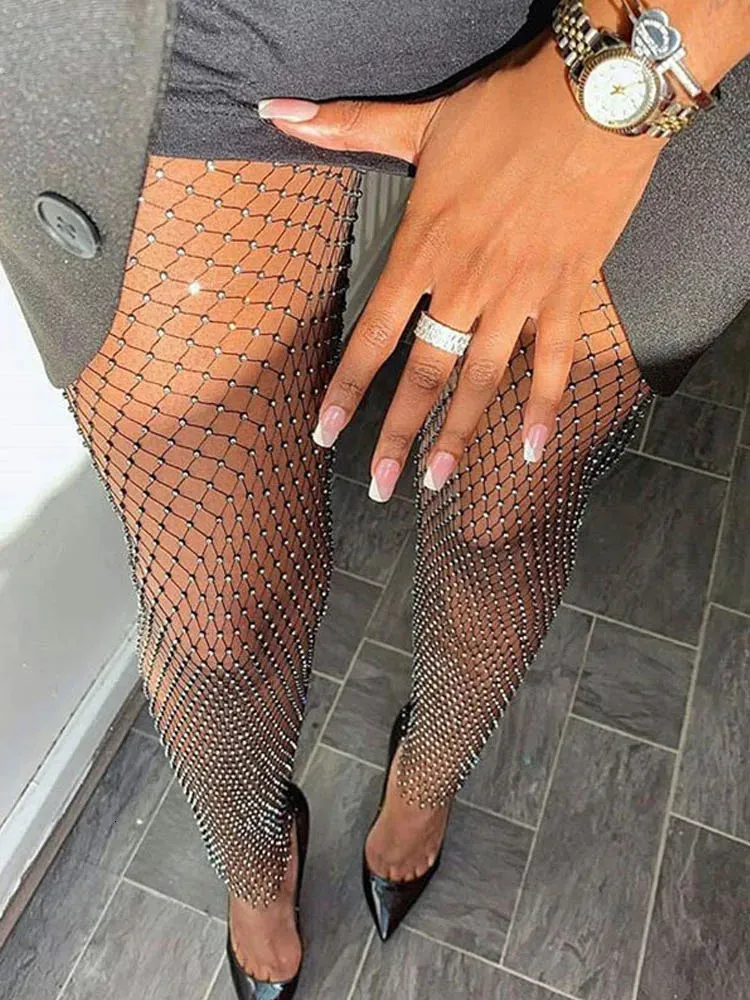 Damesbroeken Kristal Diamant Mesh Broek Dames Sexy Zomer Hol Transparant Losse Lange Visnetbroek 2021 Nieuwe strandpakbroek 231120