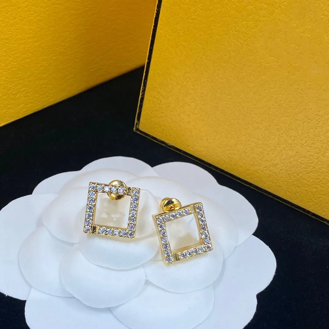 Fashion Ladies Diamond Studs Designer Jewelry Earrings High Quality Ladies Luxury 18K Gold Square Earrings Wedding Gift