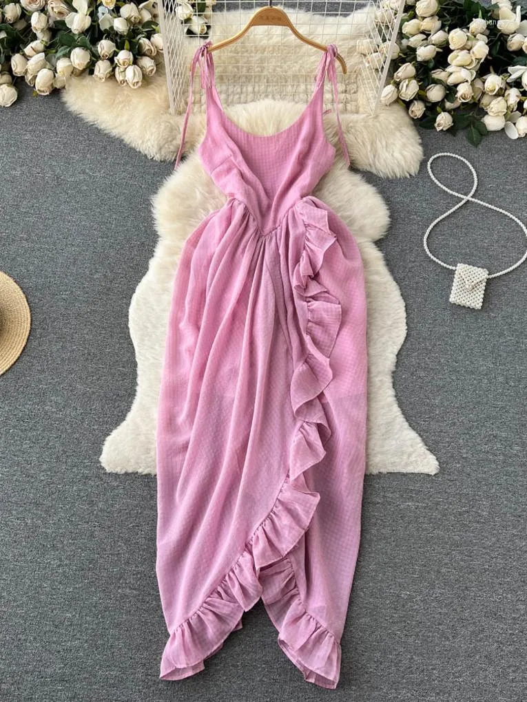 Robes décontractées Foamlina Summer Femmes Robe longue à lacets Spaghetti Sangle sans manches sans dos volants fête irrégulière vacances Maxi