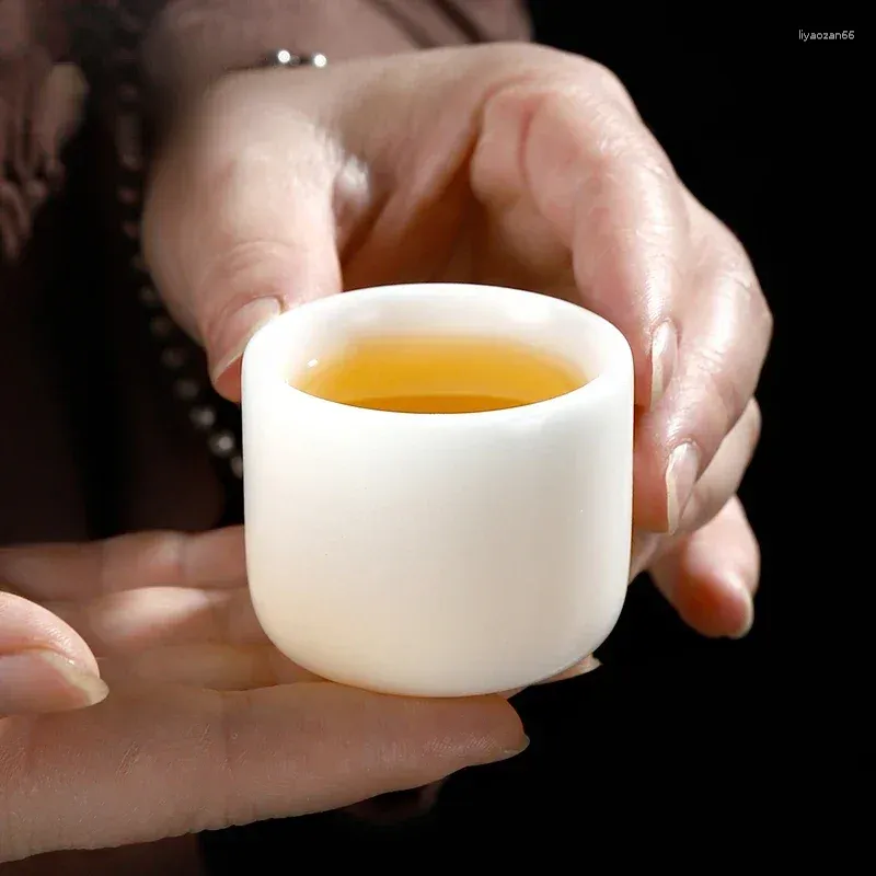 Tea koppar dehua vit porslin liten finger kopp lanolin jade personlig enstaka affärsgåva