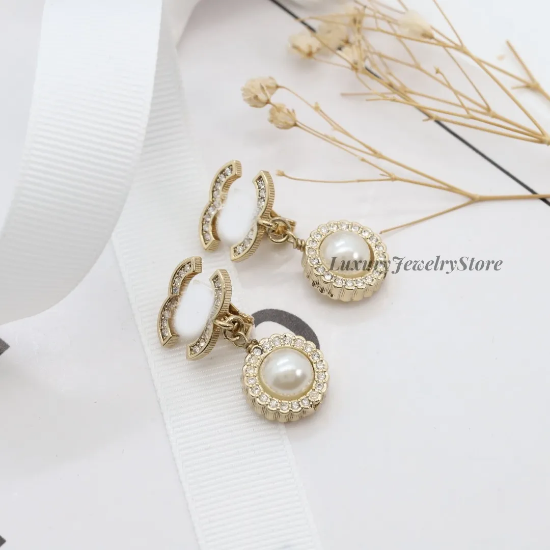 Boucles d'oreilles en forme de lettres de haute qualité, à la mode, en perles dorées et en strass, Niche, bijoux classiques pour femmes