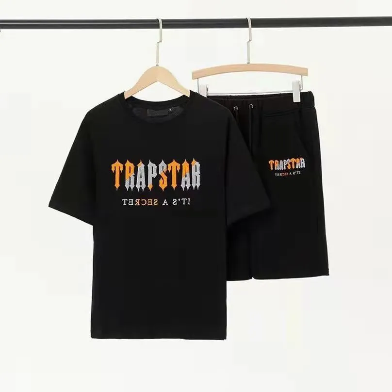 DHgate.com:23ss New Trapstar London t Shirt Men and Women DHgate.com:23ss New Trapstar London t Shirt Men and Women