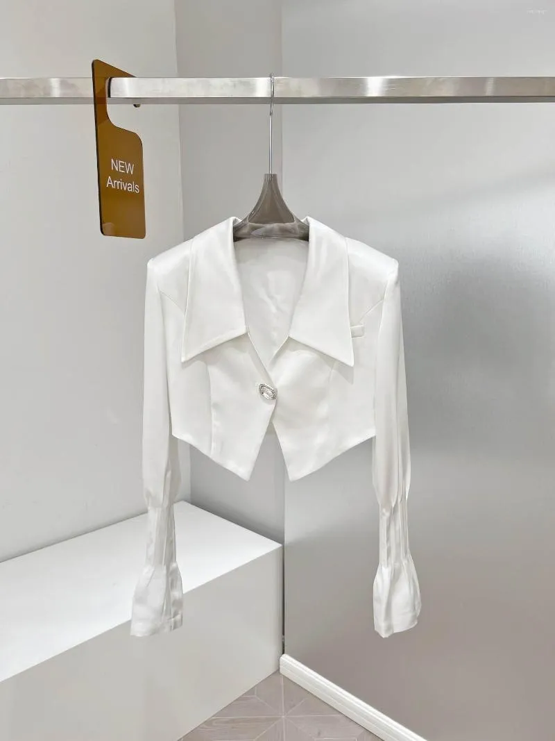Bluzki damskie 2023 Kobiety moda Seksowna, swobodna koszulka z guzikami Diamond o długim rękawie 1210