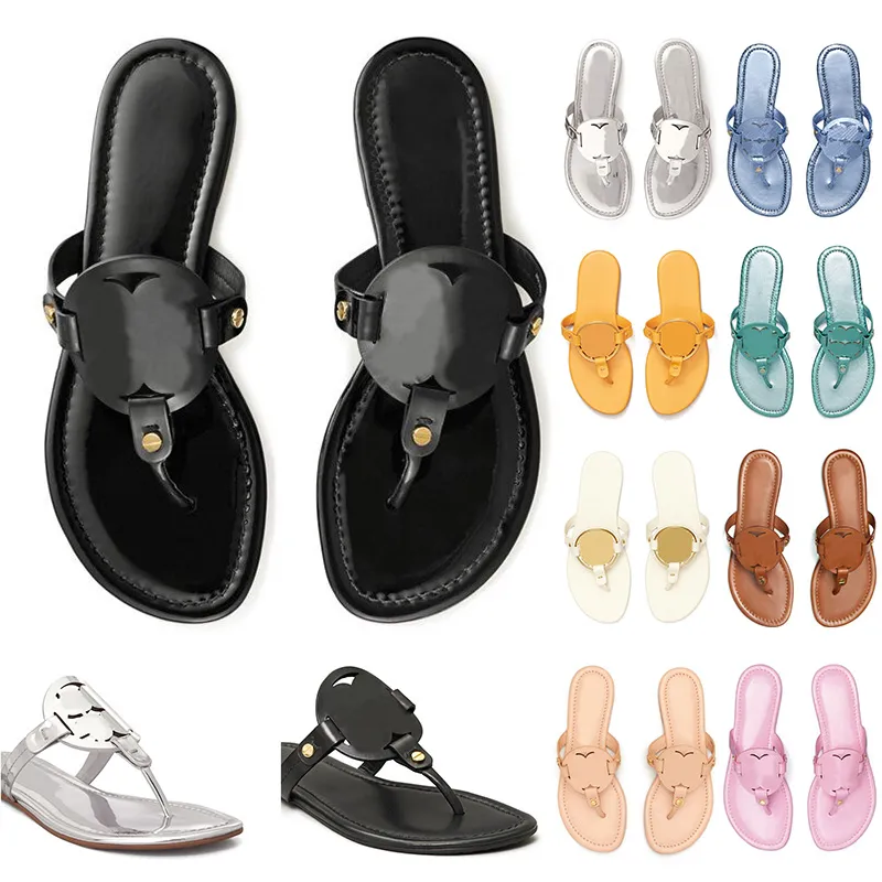 Designer Sandals Slipper Men Slides Waterproof Shoes Clog Buckle Triple Black White Khaki Navy Blue Nursing Hospital Sandal Size M4-M11 Croc Classic Women