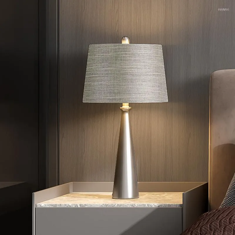 Lampes de table moderne minimaliste tissu abat-jour lampe à Led salon décor à la maison étude bureau éclairage lecture lumière chambre chevet