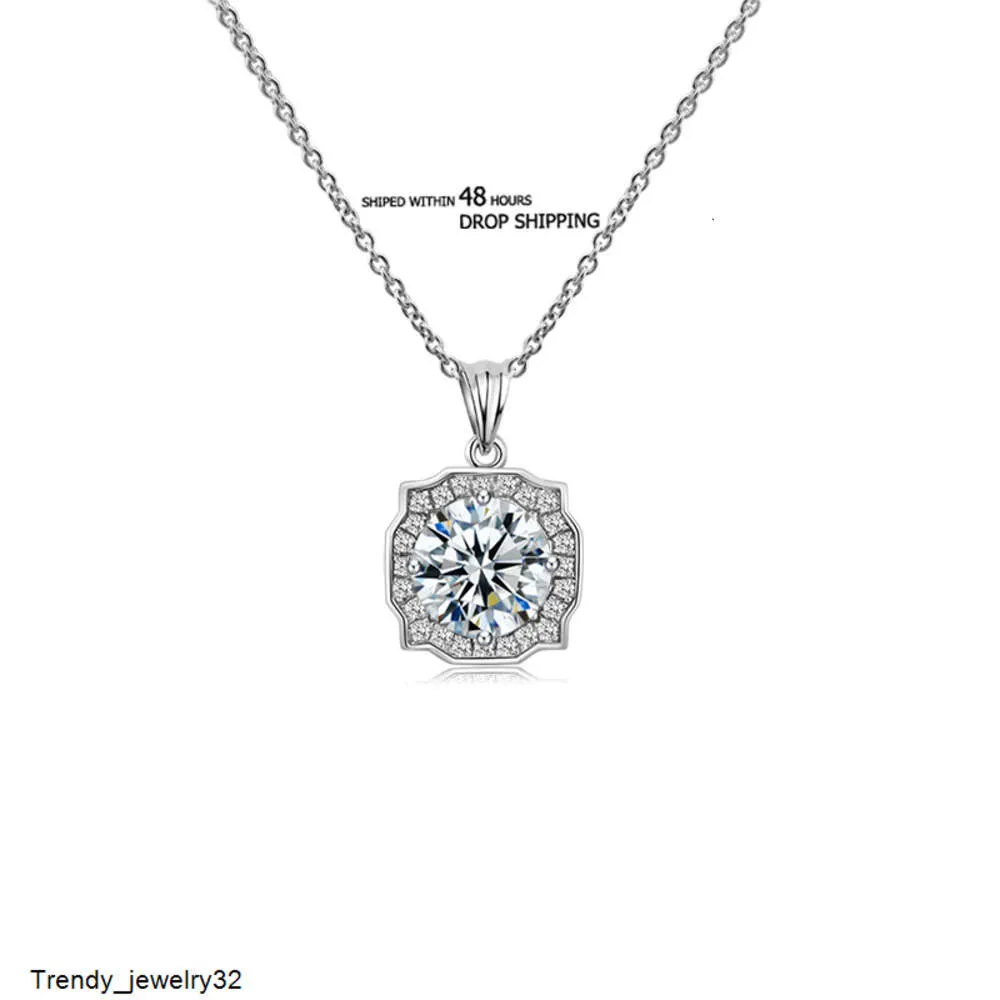 Provence Stock Silver Necklace White Color Moissanite Diamond 0.5ct Pendant Necklace